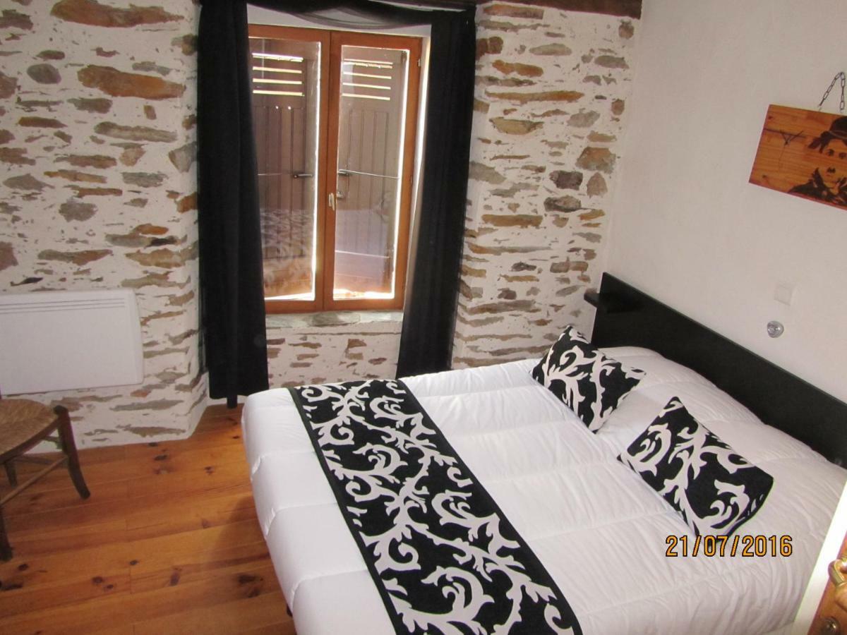 Chambres D'Hotes Auberg'Inn Ambialet Dış mekan fotoğraf