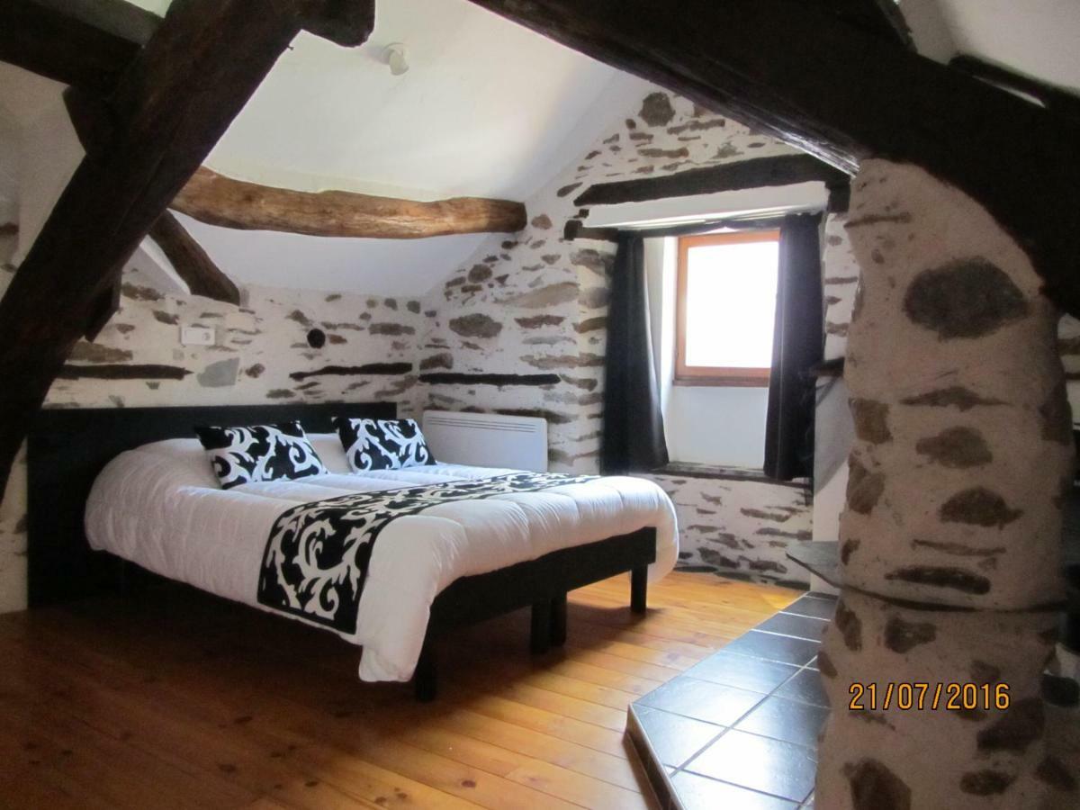 Chambres D'Hotes Auberg'Inn Ambialet Dış mekan fotoğraf